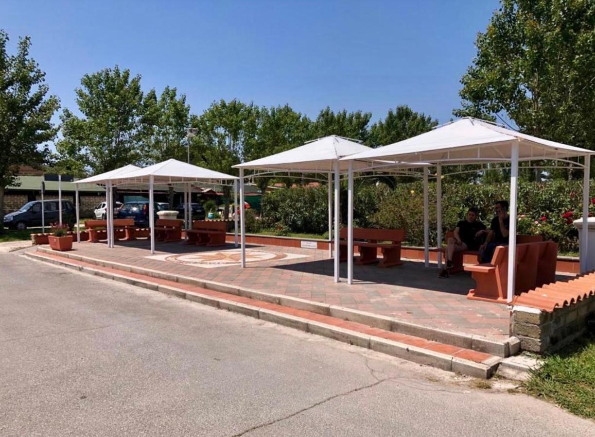 Onda Camping Village Ардеа Экстерьер фото